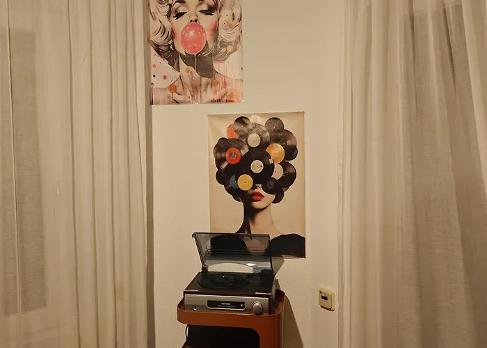 Retro Retreat! Reset-recharge-rewind Bochum
